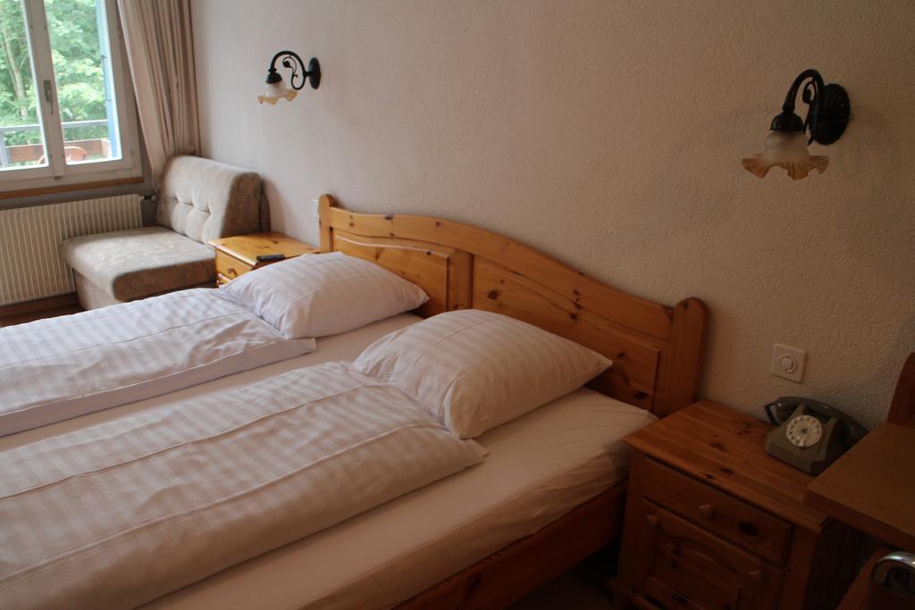 Hotel Restaurant Jungfrau Lauterbrunnen Oda fotoğraf